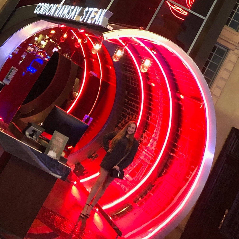 Meet your Posher, Abbey